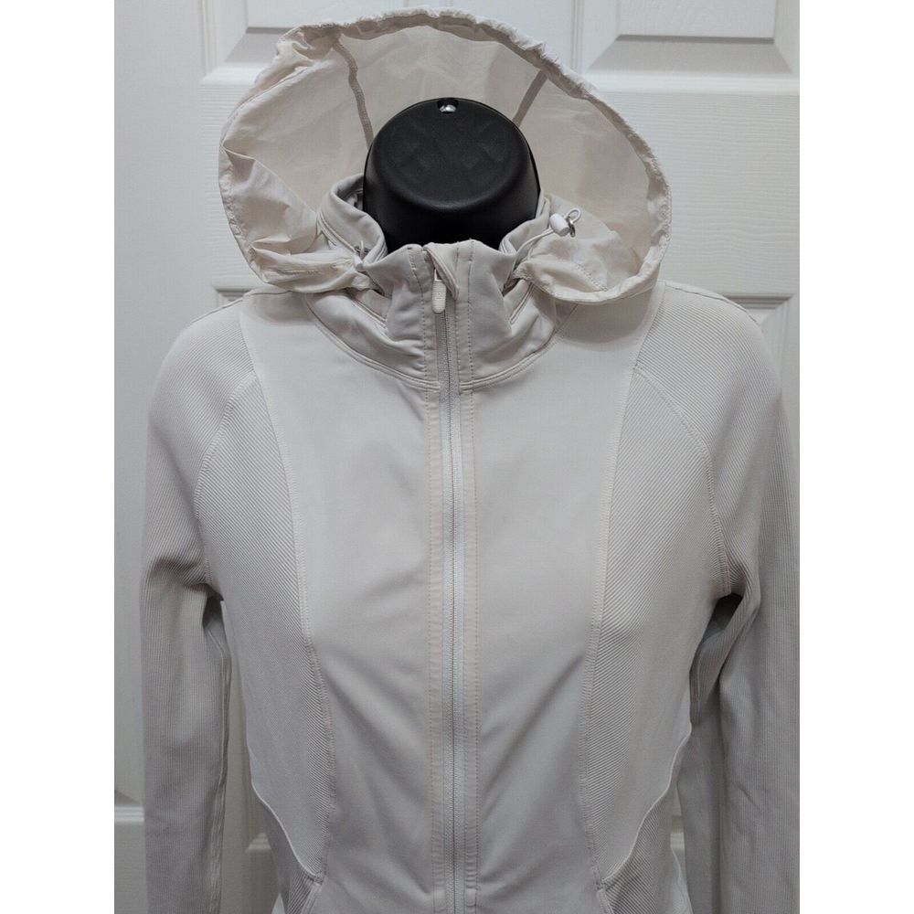 Lululemon Far and Free Jacket White Size 8 Hidden Hood Nulux Thumbholes Grip Hem - Picture 2 of 8